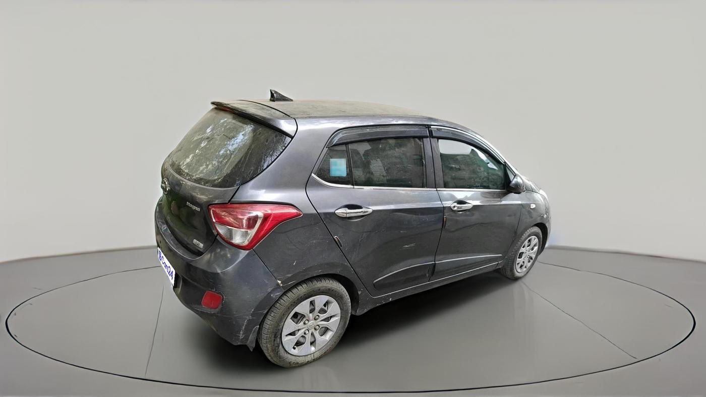 2016 Hyundai Grand i10 MAGNA 1.2 KAPPA VTVT, CNG, Manual, 1,23,577 km, exterior