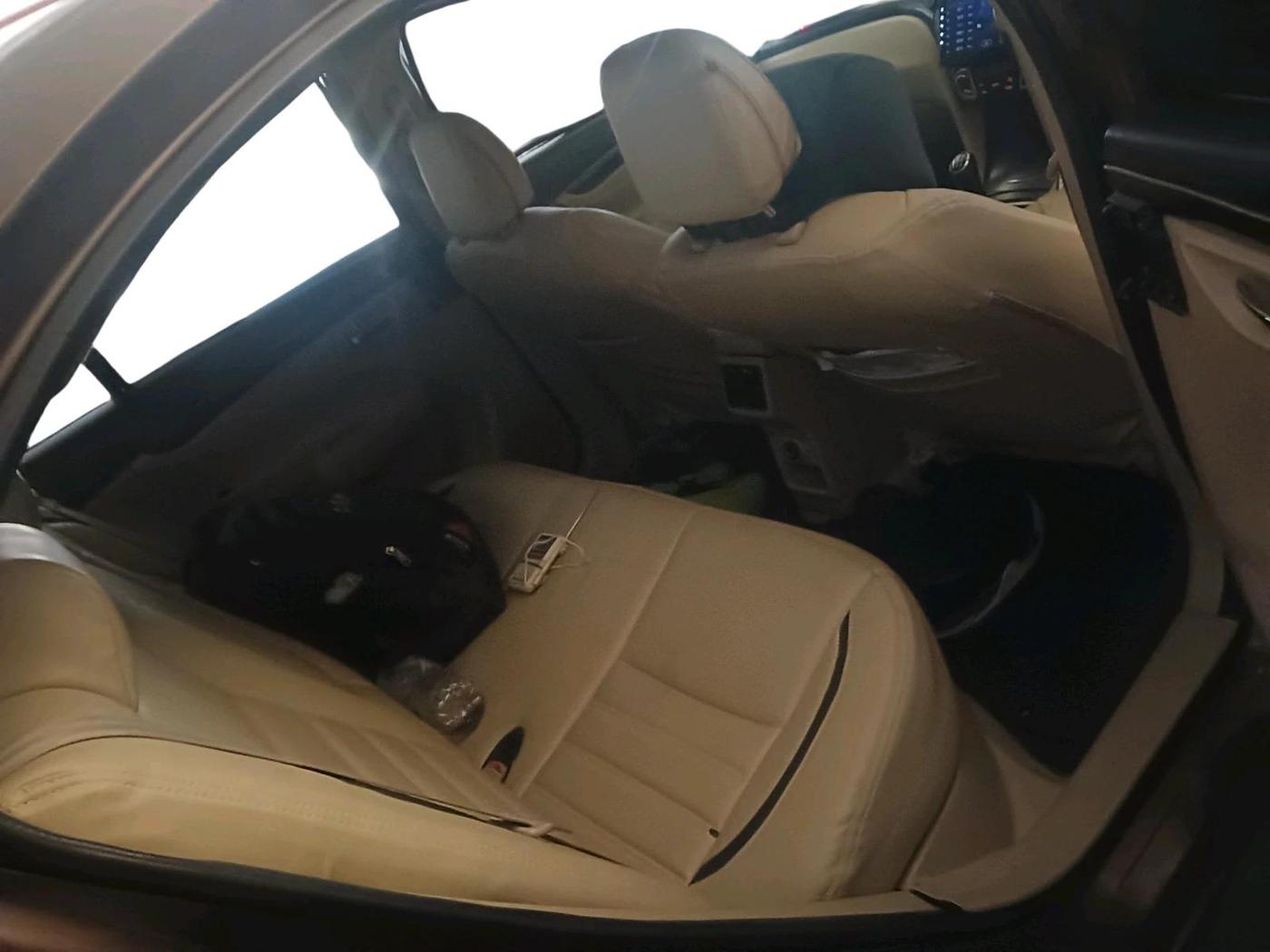 2014 Maruti Ciaz VXI+, Petrol, Manual, 67,083 km, interior