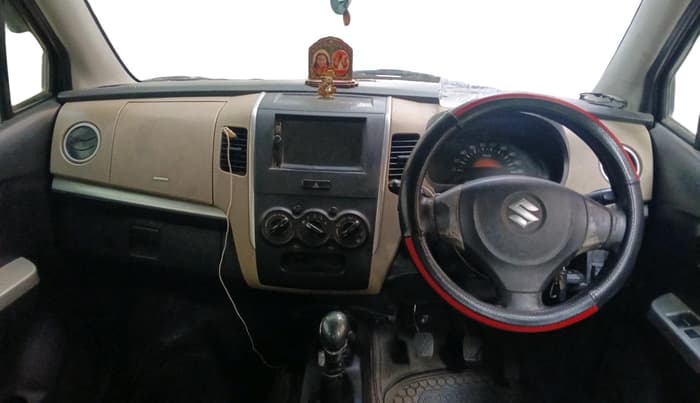 2017 Maruti Wagon R 1.0 LXI, CNG, Manual, 1,11,705 km, interior