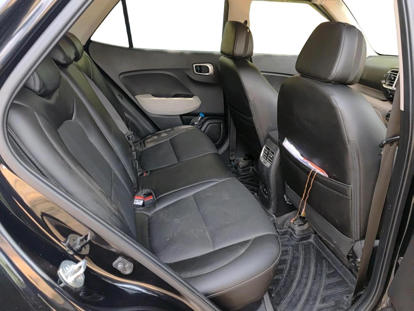 2023 Hyundai VENUE SX 1.2 PETROL, Petrol, Manual, 18,851 km, interior