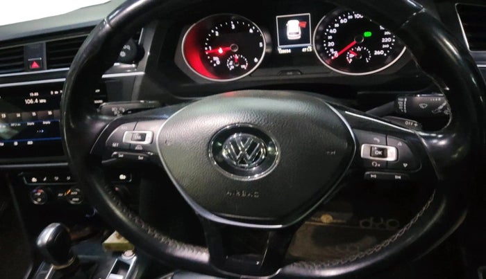 2018 Volkswagen TIGUAN HIGHLINE TDI AT, Diesel, Automatic, 1,28,654 km, interior