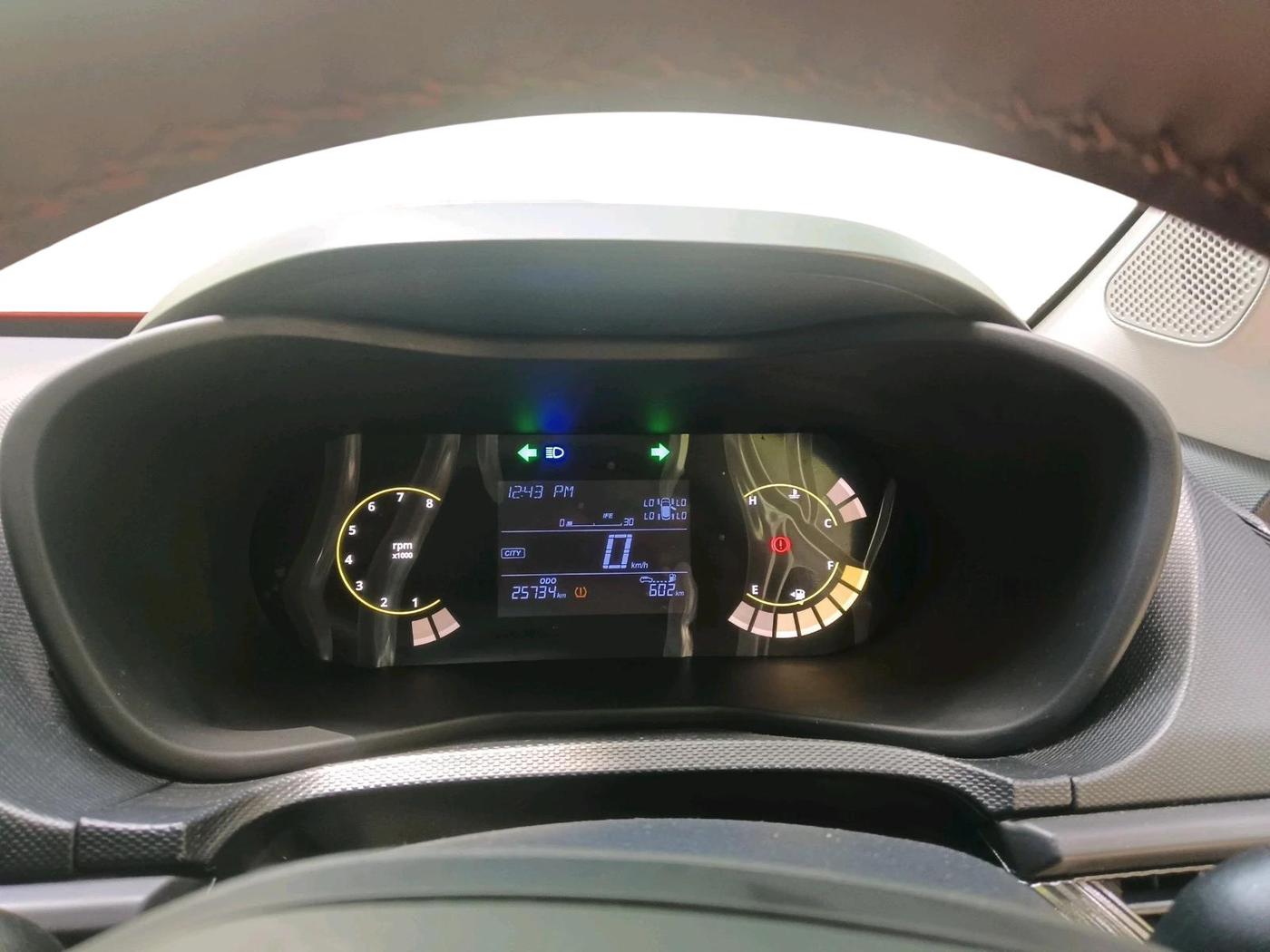 2025 Tata Curvv Pure Plus 1.2 Petrol 6MT, Petrol, Manual, 25,734 km, interior