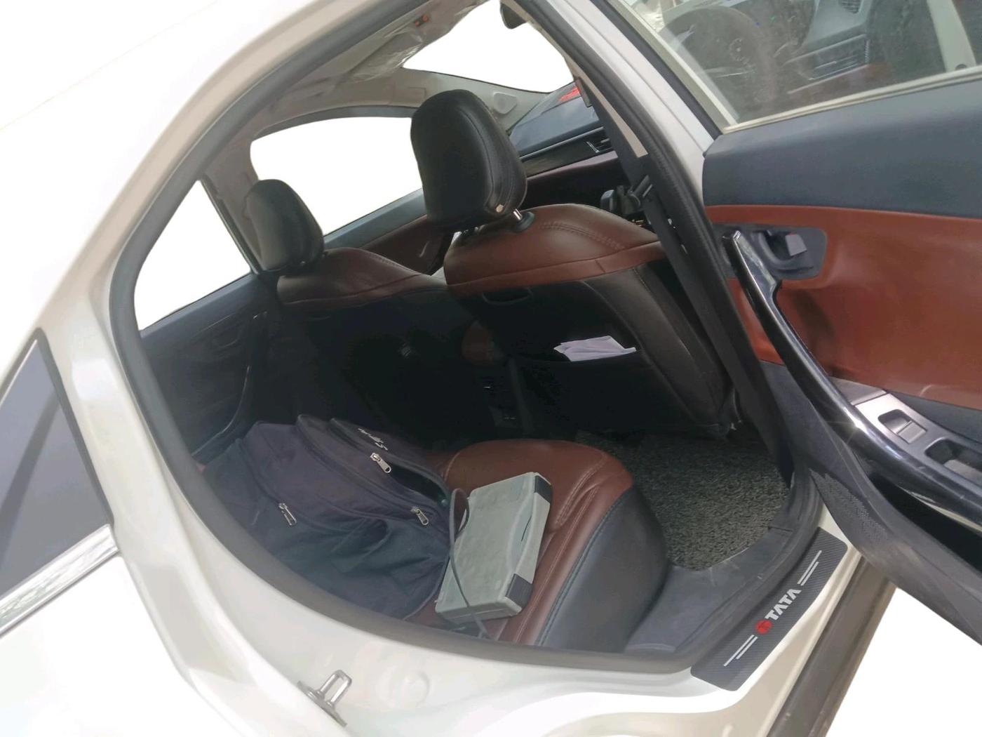 2025 Tata Curvv Pure Plus 1.2 Petrol 6MT, Petrol, Manual, 25,734 km, interior