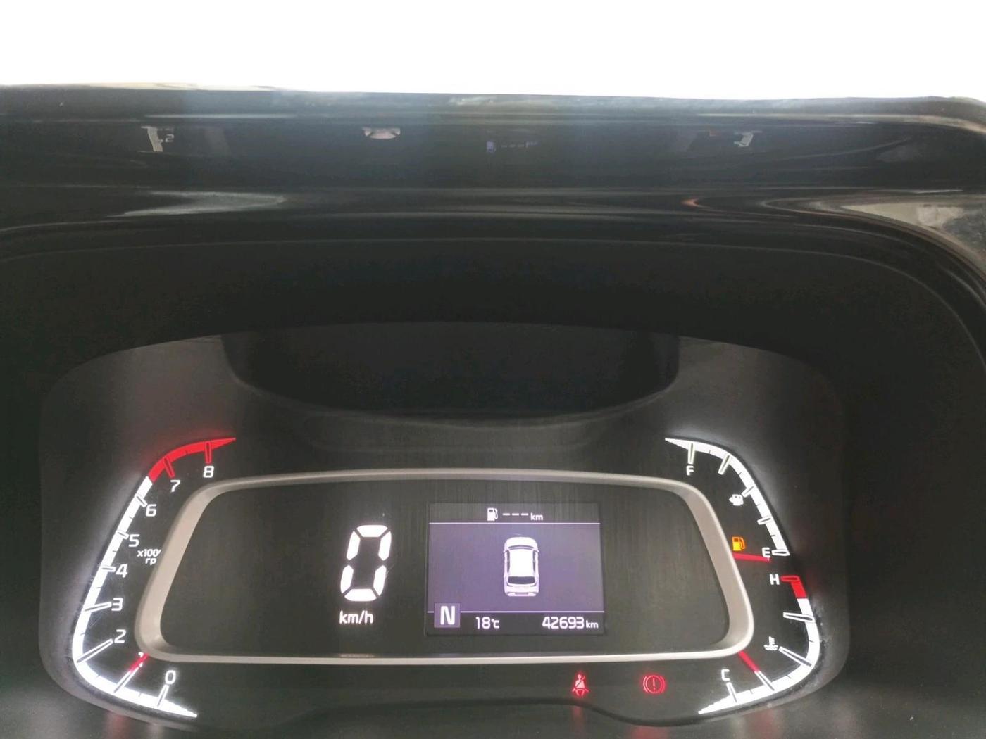 2022 KIA SONET HTK PLUS 1.0 IMT, Petrol, Manual, 43,000 km, interior