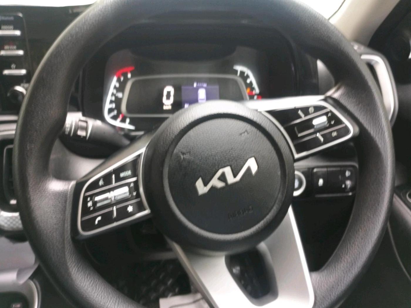 2022 KIA SONET HTK PLUS 1.0 IMT, Petrol, Manual, 43,000 km, interior