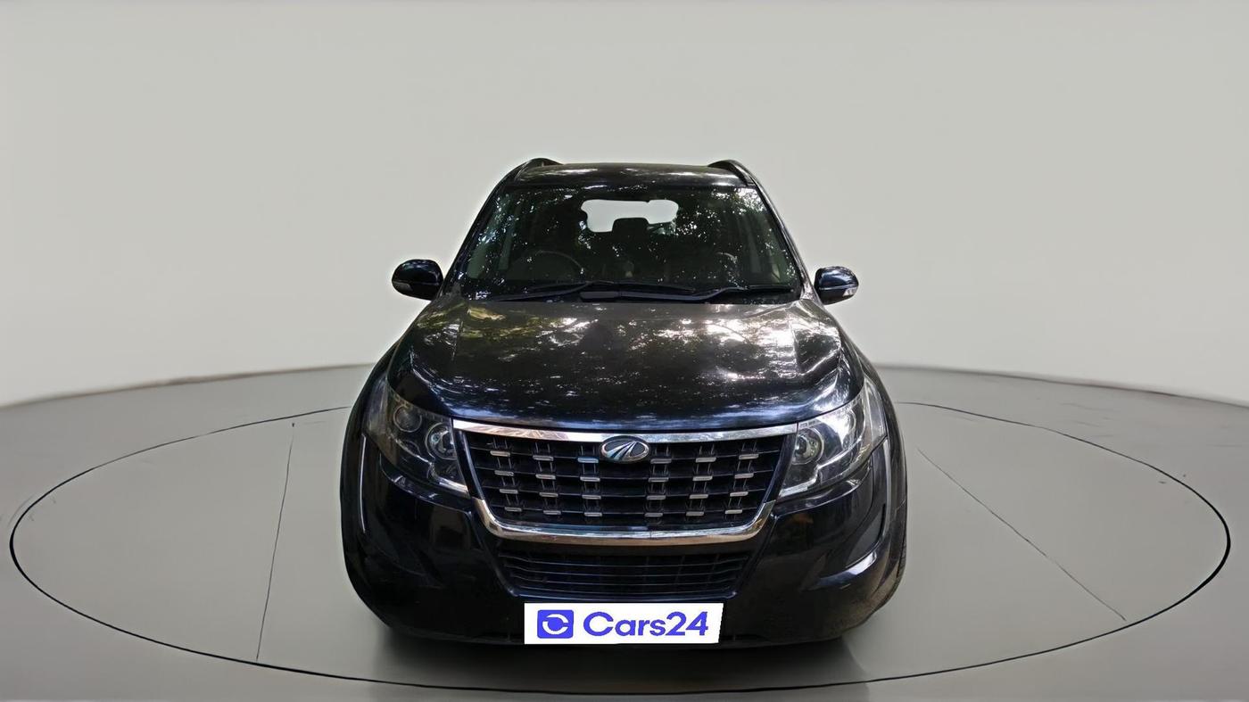 2018 Mahindra XUV500 W7, Diesel, Manual, 1,33,378 km, exterior