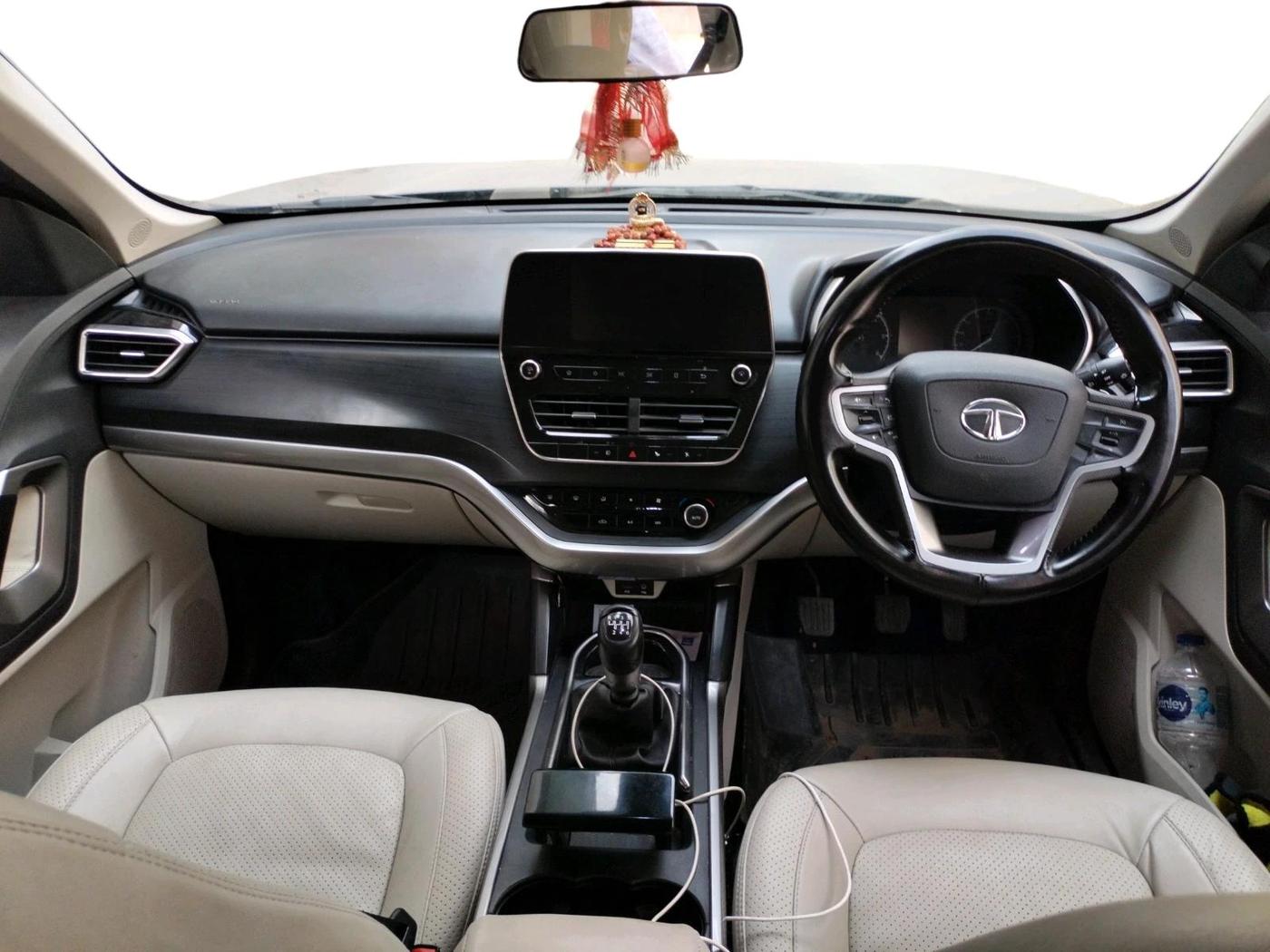 2021 Tata Safari XT PLUS, Diesel, Manual, 71,500 km, interior