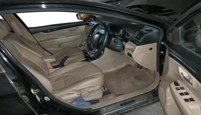 2014 Maruti Ciaz VXI+, Petrol, Manual, 1,28,437 km, interior