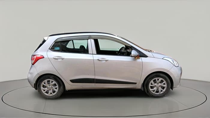 2018 Hyundai Grand i10 SPORTZ 1.2 KAPPA VTVT, CNG, Manual, 1,16,371 km, exterior
