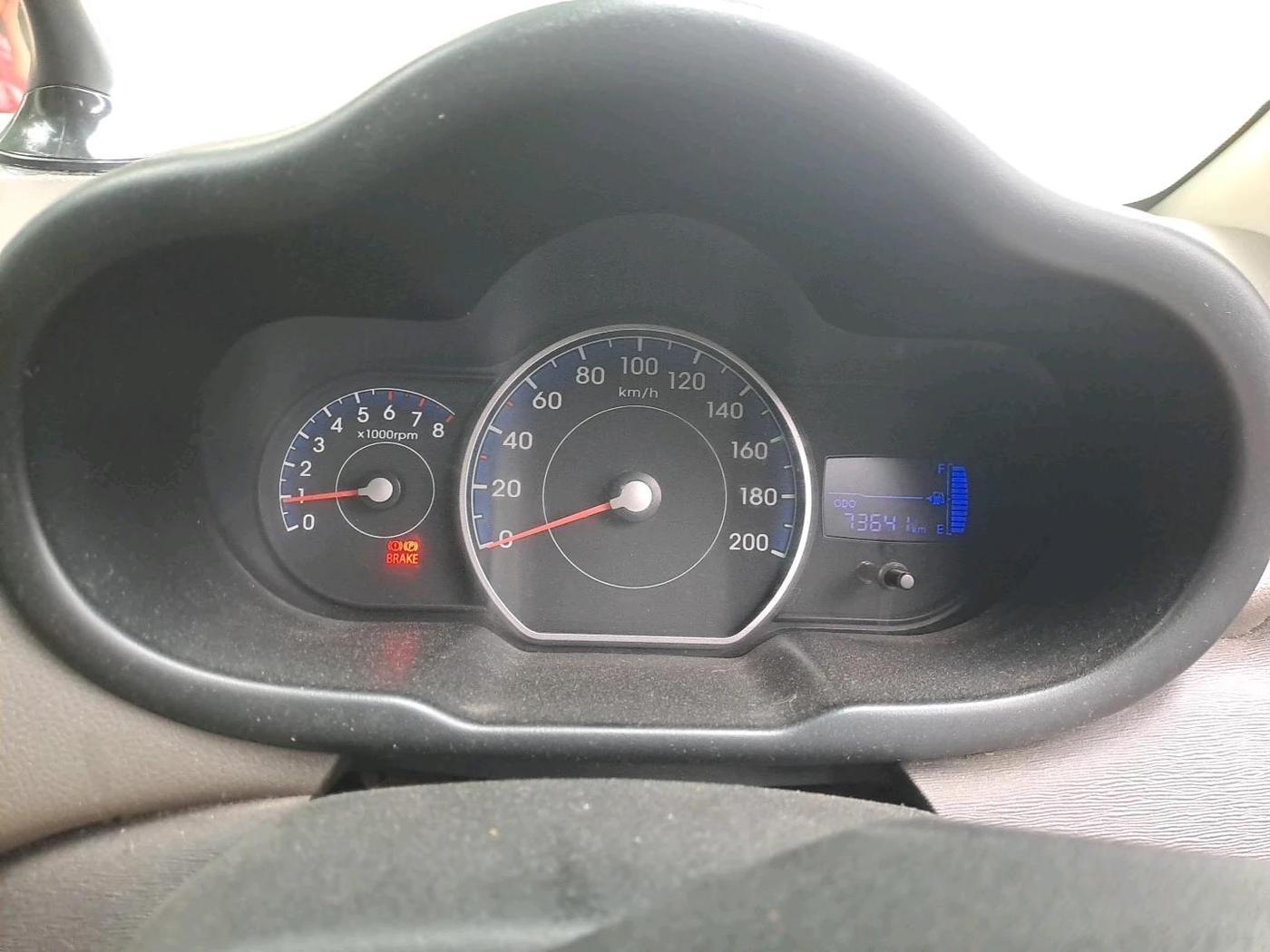 2014 Hyundai i10 MAGNA 1.1, Petrol, Manual, 73,641 km, interior