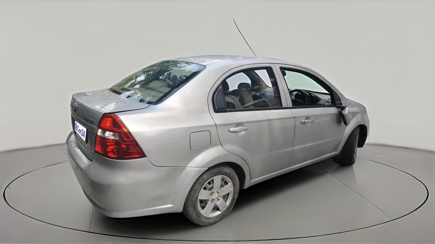2011 Chevrolet Aveo LS 1.4, CNG, Manual, 1,28,775 km, exterior