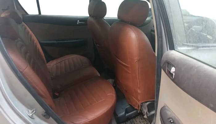 2011 Hyundai i20 SPORTZ 1.2, Petrol, Manual, 1,41,504 km, interior