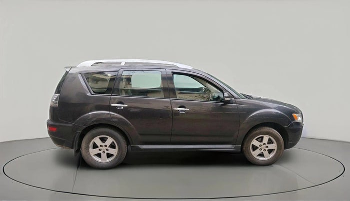 2011 Mitsubishi Outlander 2.4 MIVEC, Petrol, Automatic, 42,609 km, exterior