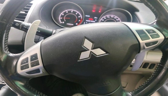 2011 Mitsubishi Outlander 2.4 MIVEC, Petrol, Automatic, 42,609 km, interior