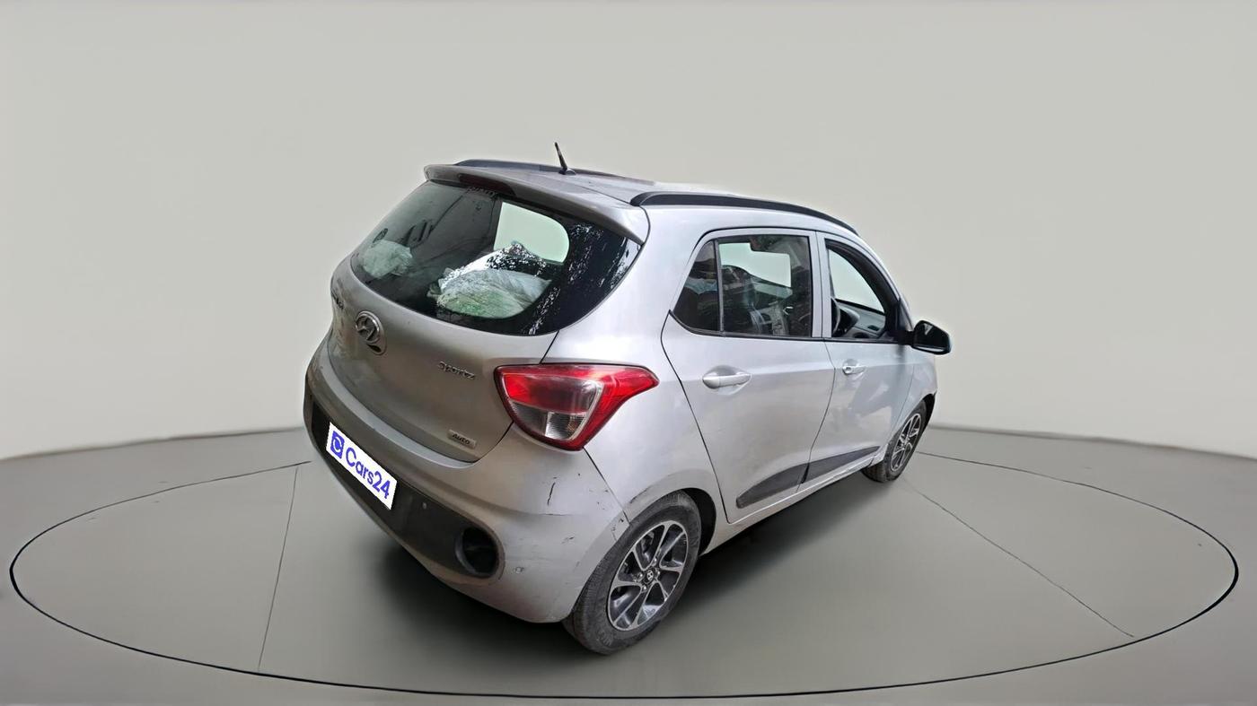 2017 Hyundai Grand i10 SPORTZ (O) AT 1.2 KAPPA VTVT, CNG, Automatic, 1,17,642 km, exterior