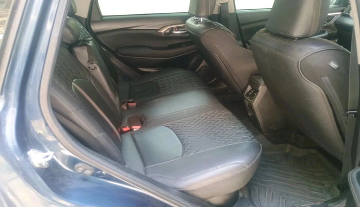 2022 Maruti Grand Vitara ZETA PLUS  HYBRID ECVT, Hybrid, Automatic, 1,31,694 km, interior