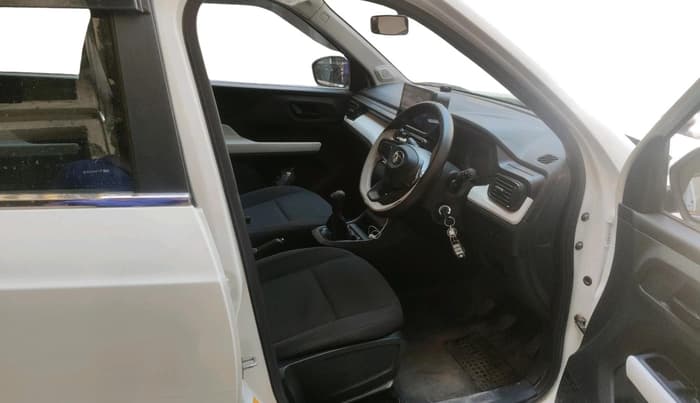 2024 Tata PUNCH PURE MT, Petrol, Manual, 21,673 km, interior