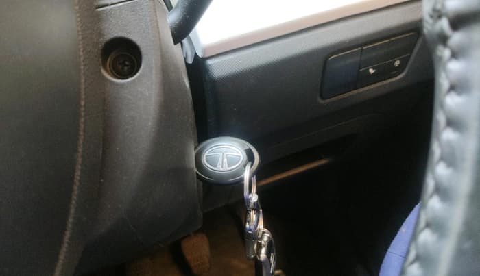 2024 Tata PUNCH PURE MT, Petrol, Manual, 21,673 km, interior