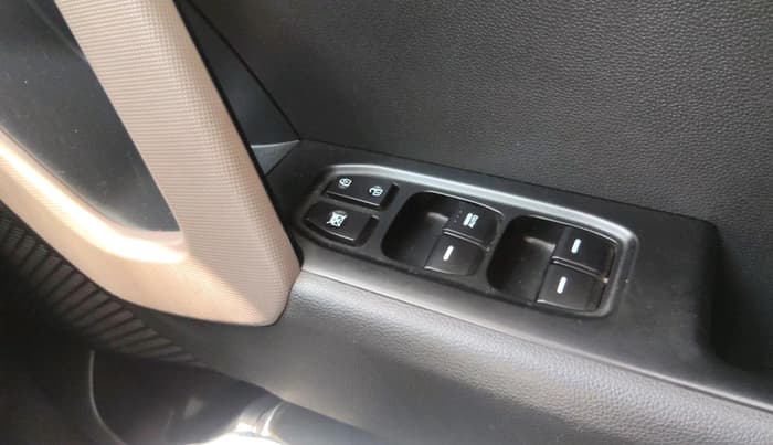 2017 Hyundai Creta SX PLUS 1.6 PETROL, Petrol, Manual, 44,954 km, interior