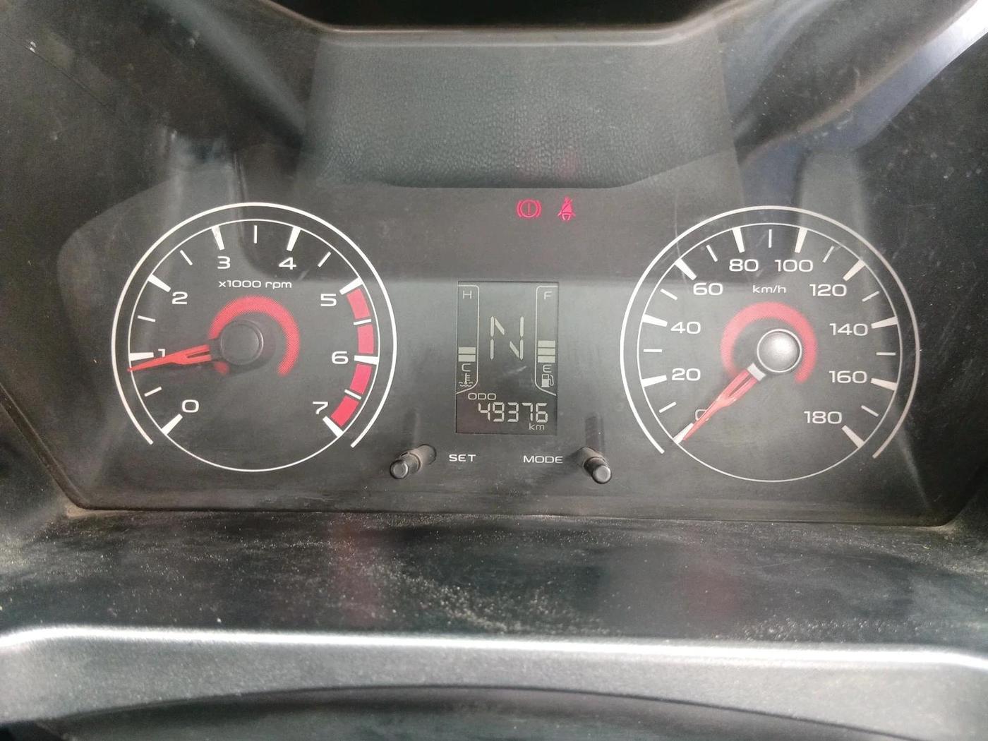 2017 Mahindra Kuv100 K4 D 6 STR, Diesel, Manual, 49,376 km, interior