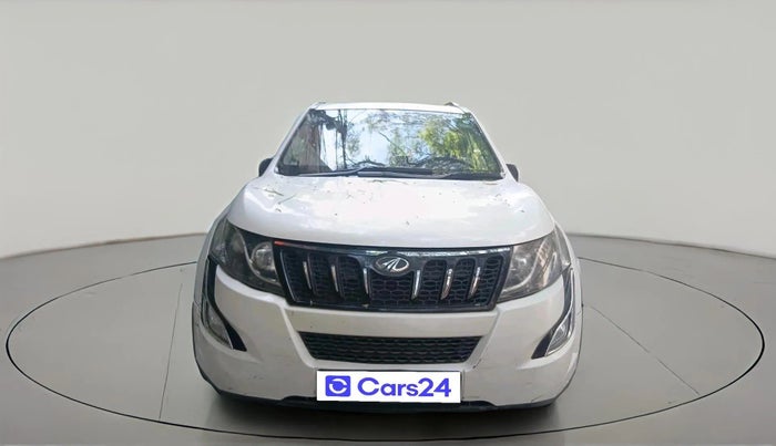 2017 Mahindra XUV500 W10 AT, Diesel, Automatic, 1,17,312 km, exterior
