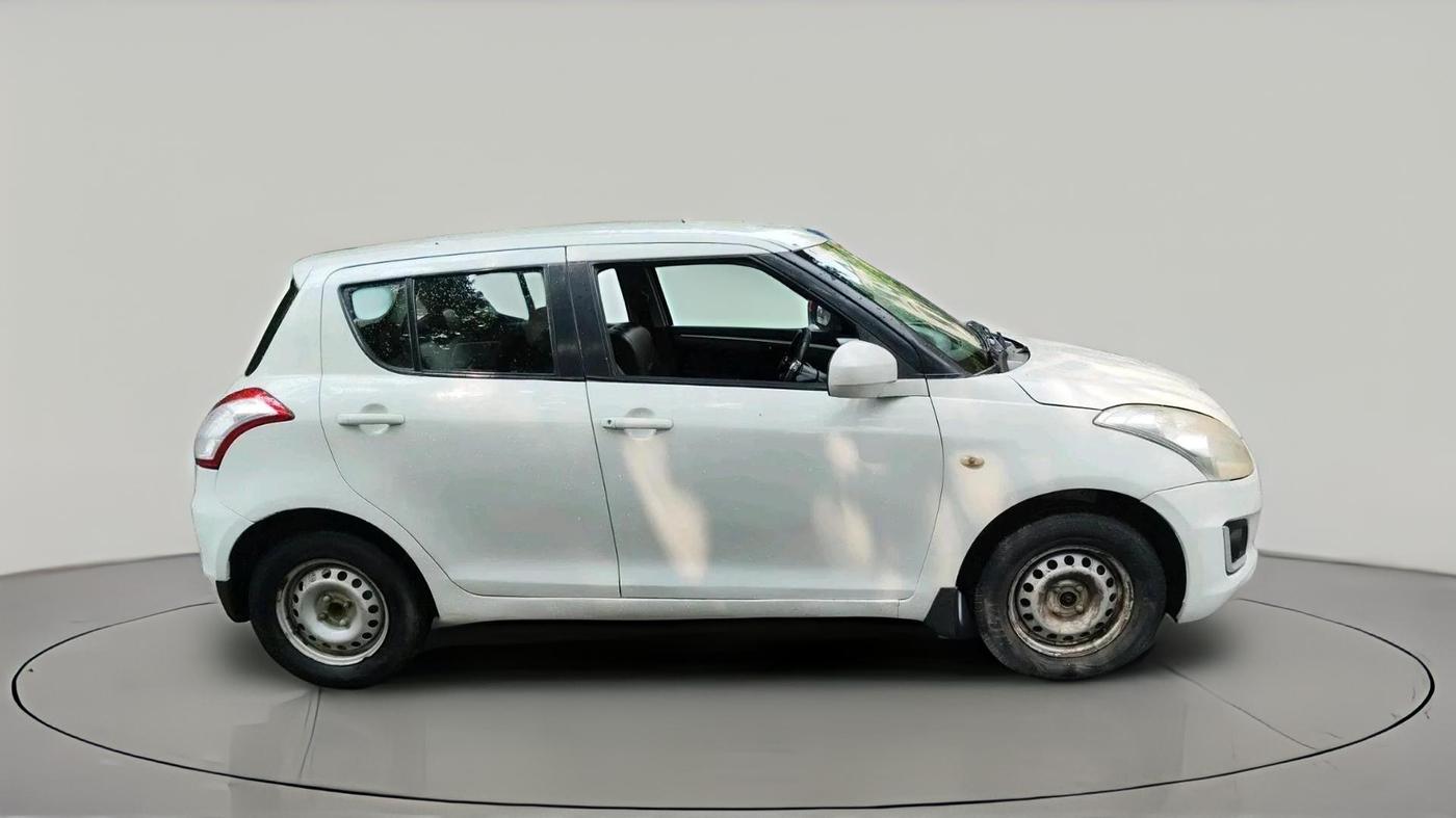 2017 Maruti Swift LXI (O), CNG, Manual, 69,027 km, exterior
