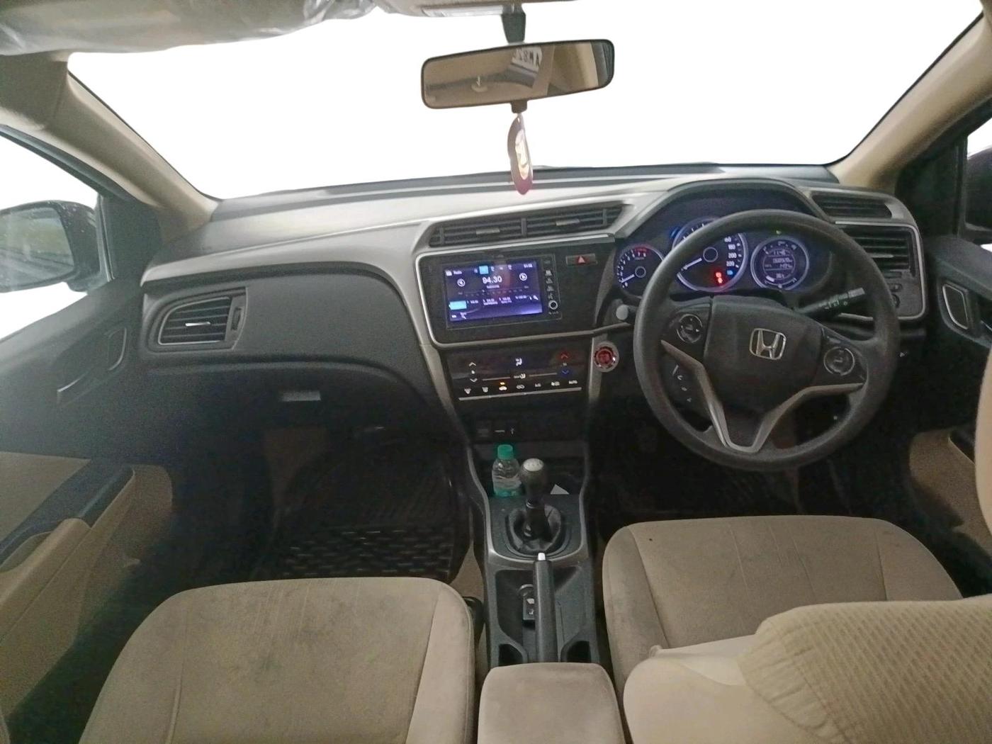 2017 Honda City 1.5L I-VTEC V MT, Petrol, Manual, 68,928 km, interior