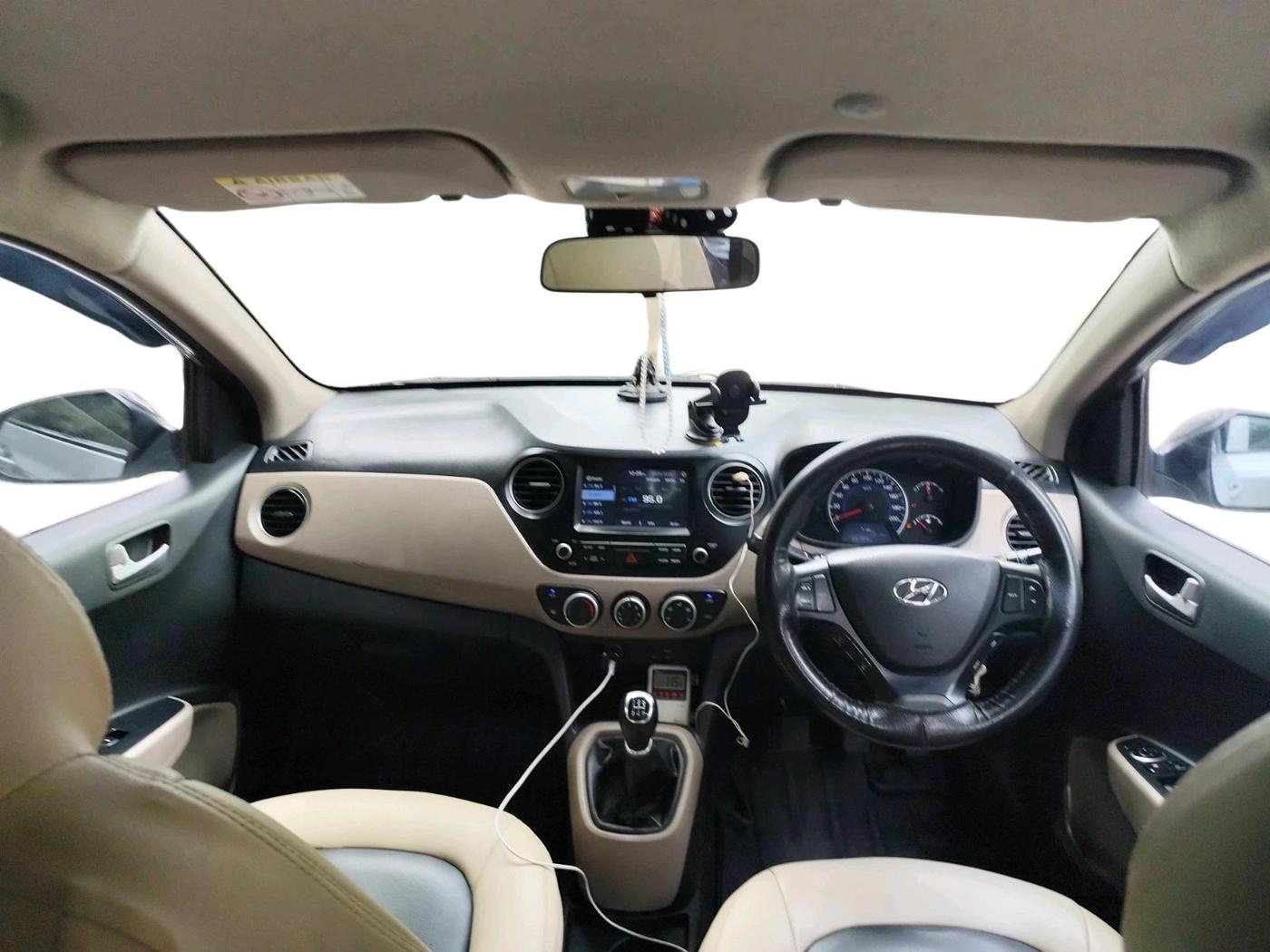 2018 Hyundai Grand i10 SPORTZ 1.2 KAPPA VTVT, Petrol, Manual, 66,794 km, interior