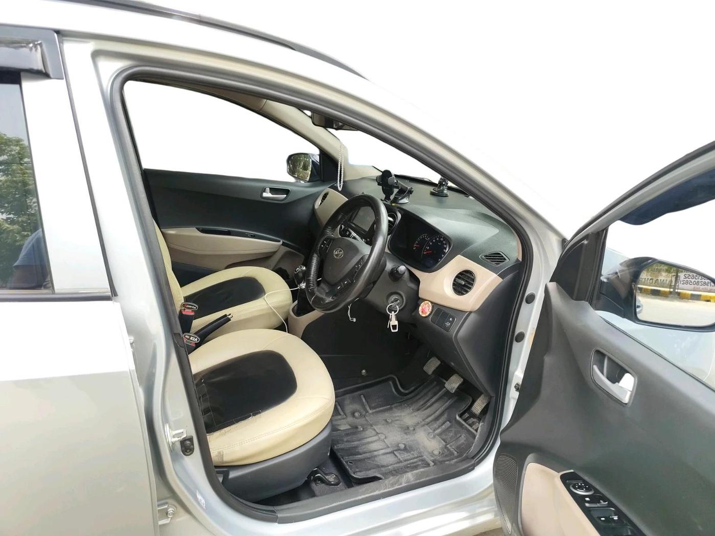 2018 Hyundai Grand i10 SPORTZ 1.2 KAPPA VTVT, Petrol, Manual, 66,794 km, interior