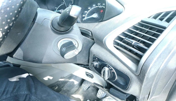 2016 Ford Ecosport AMBIENTE 1.5L PETROL, CNG, Manual, 93,895 km, interior