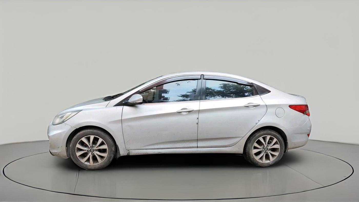 2013 Hyundai Verna FLUIDIC 1.6 VTVT, CNG, Manual, 75,327 km, exterior