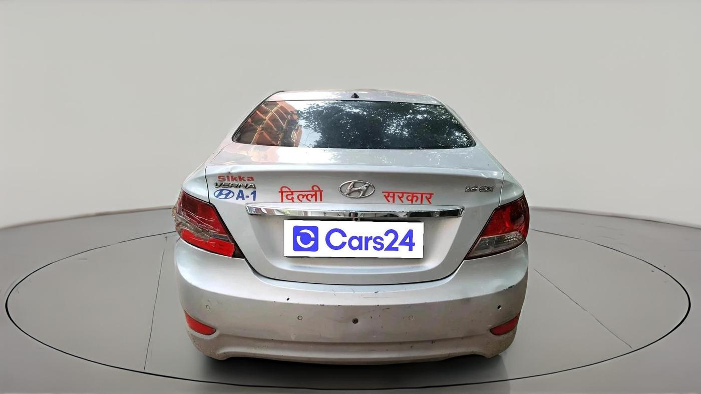 2013 Hyundai Verna FLUIDIC 1.6 VTVT, CNG, Manual, 75,327 km, exterior
