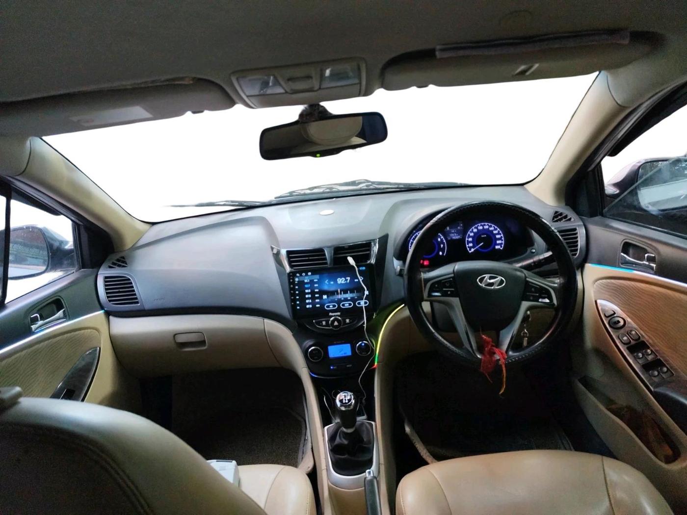 2013 Hyundai Verna FLUIDIC 1.6 VTVT, CNG, Manual, 75,327 km, interior