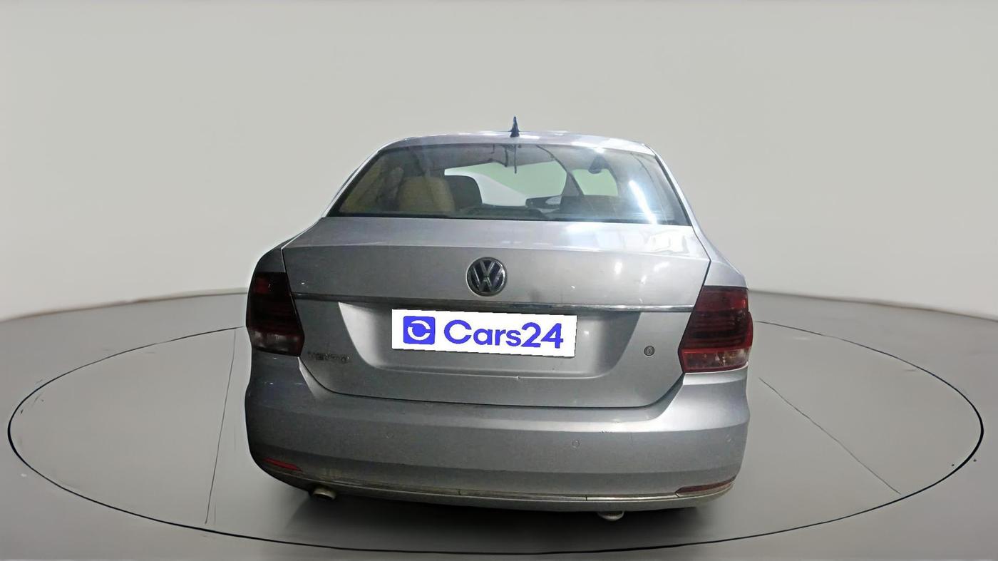 2015 Volkswagen Vento HIGHLINE 1.6 MPI, Petrol, Manual, 1,16,322 km, exterior