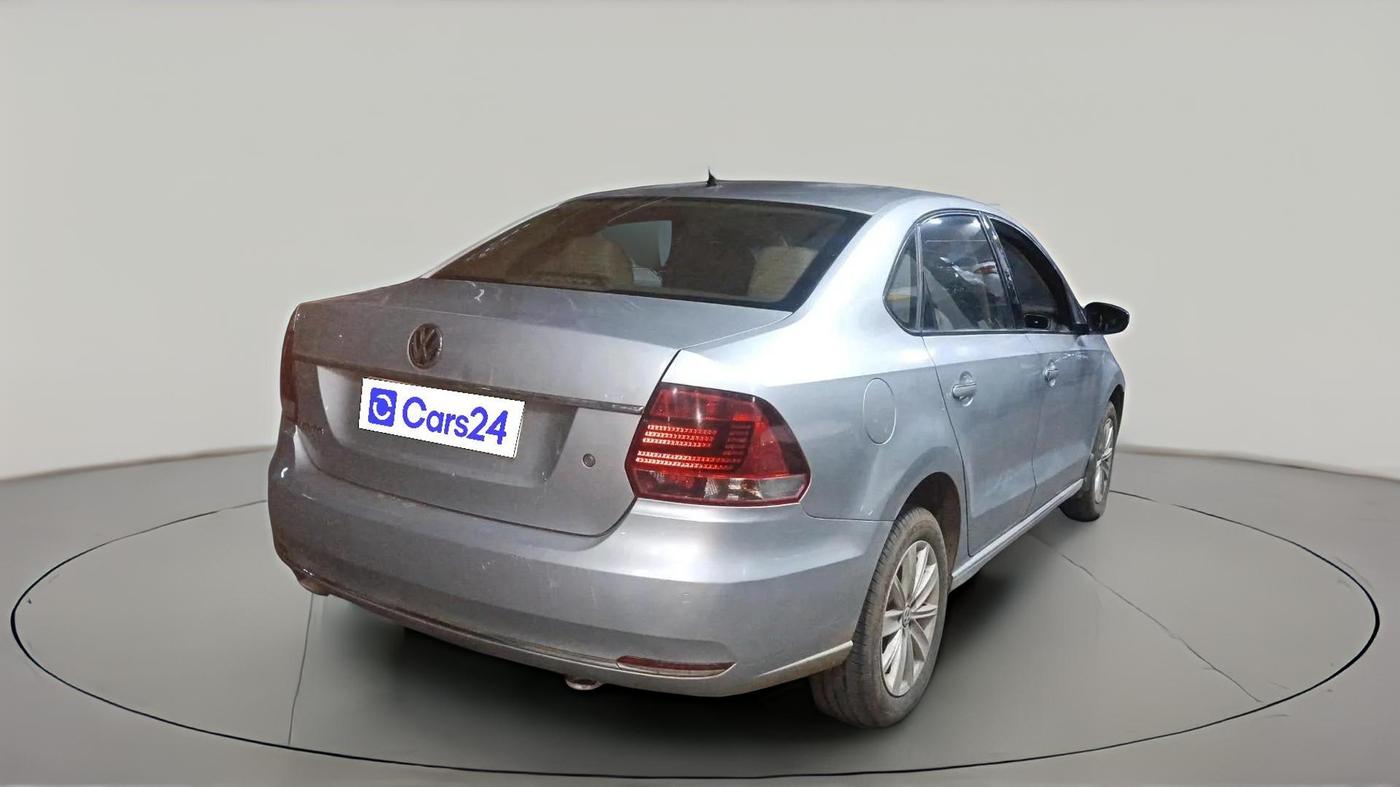 2015 Volkswagen Vento HIGHLINE 1.6 MPI, Petrol, Manual, 1,16,322 km, exterior