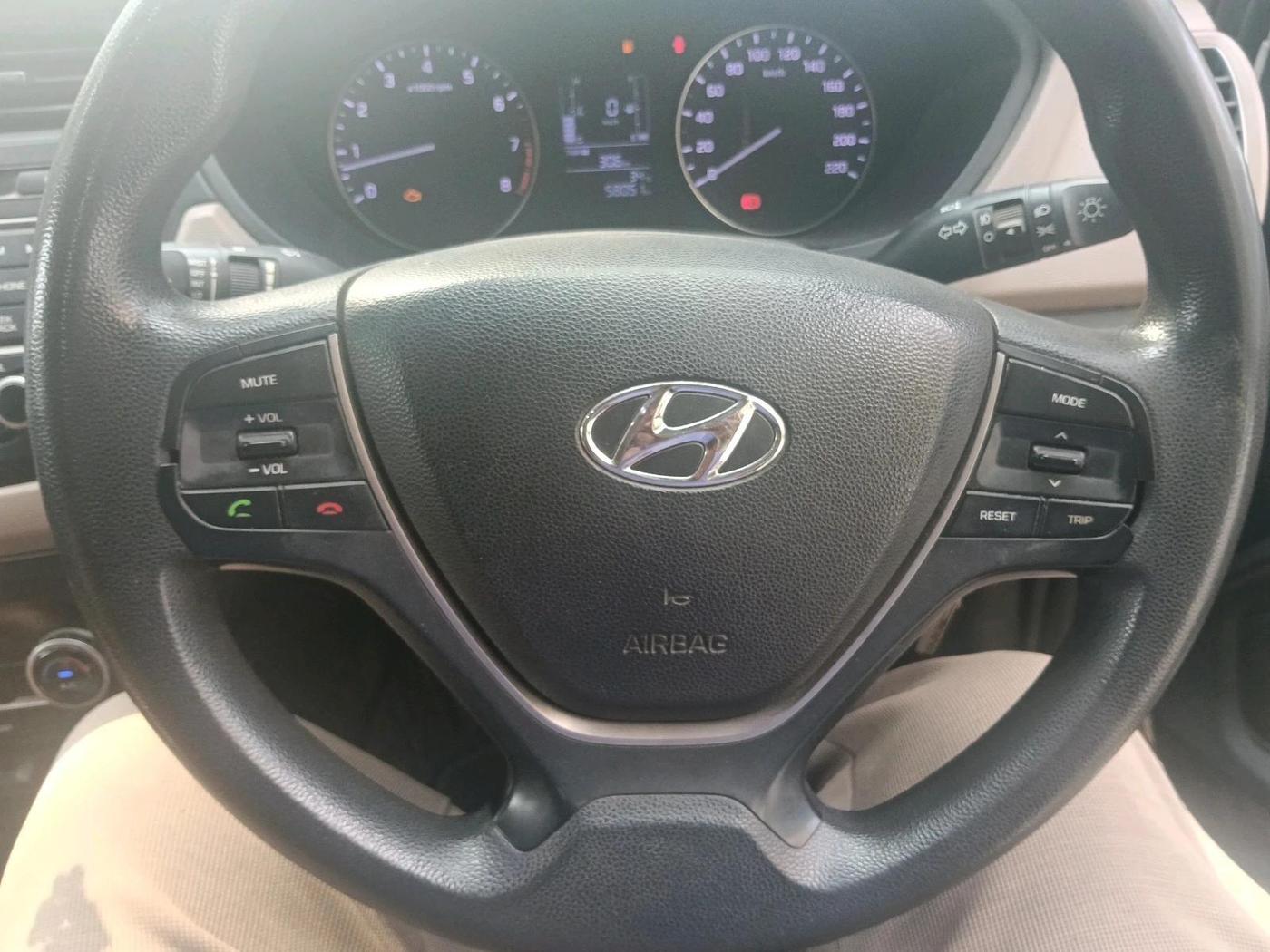 2016 Hyundai Elite i20 SPORTZ 1.2, CNG, Manual, 58,051 km, interior
