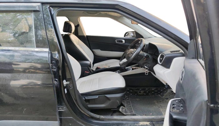 2023 Hyundai VENUE S(O) 1.2, Petrol, Manual, 32,084 km, interior