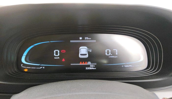 2023 Hyundai VENUE S(O) 1.2, Petrol, Manual, 32,084 km, interior