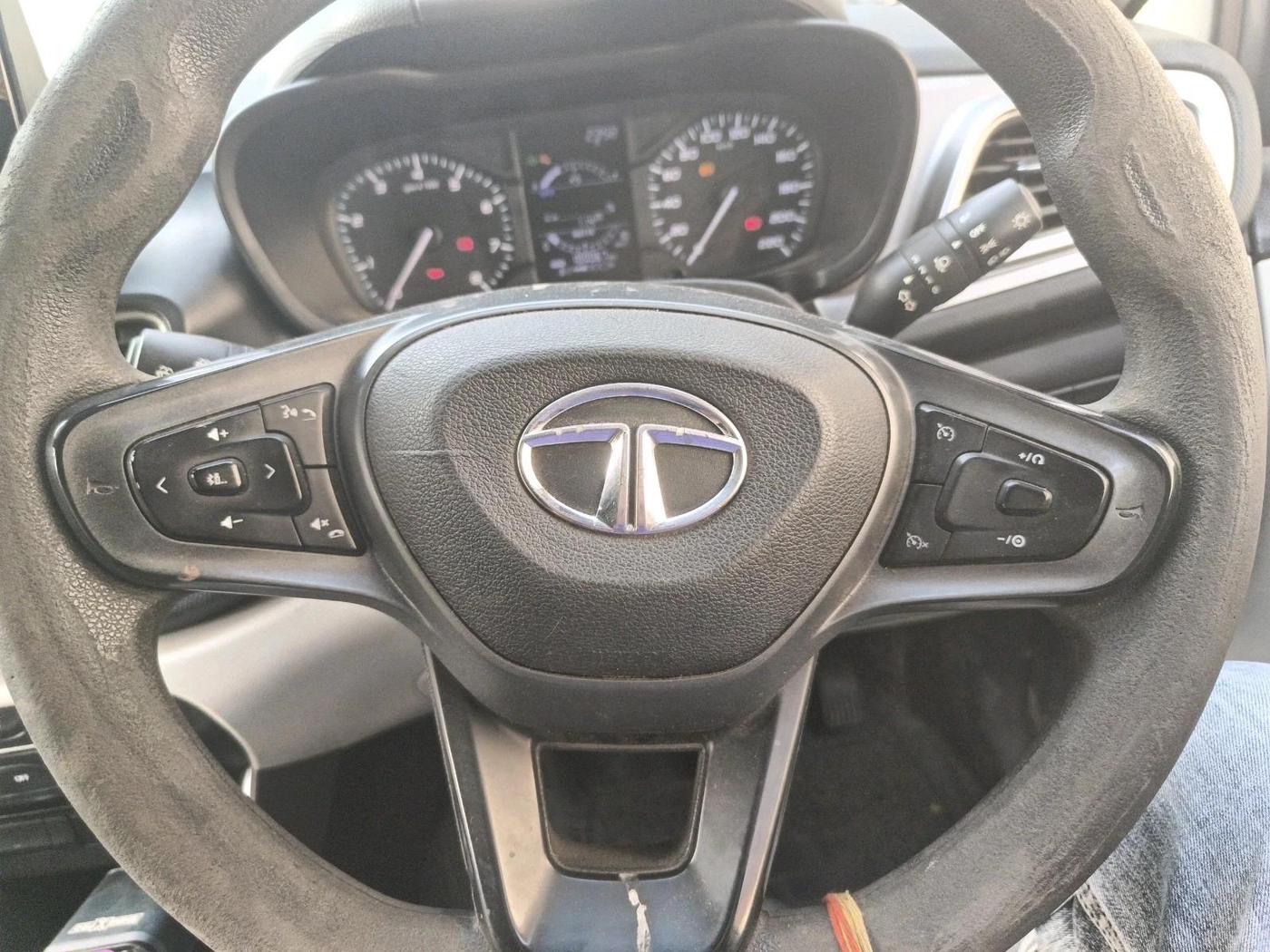 2021 Tata ALTROZ XZ PETROL, Petrol, Manual, 1,00,068 km, interior