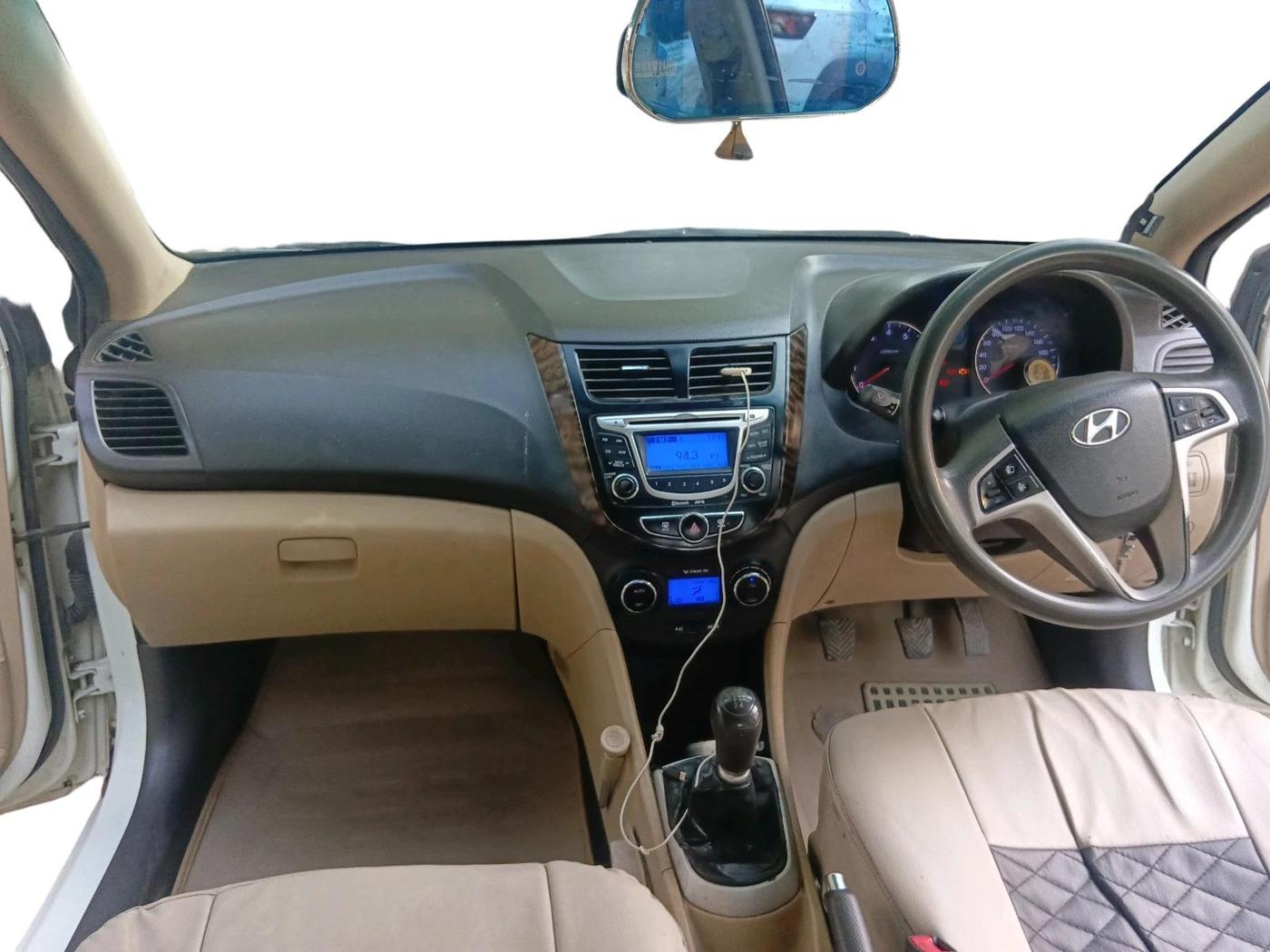 2012 Hyundai Verna FLUIDIC 1.6 VTVT EX, Petrol, Manual, 1,15,500 km, interior