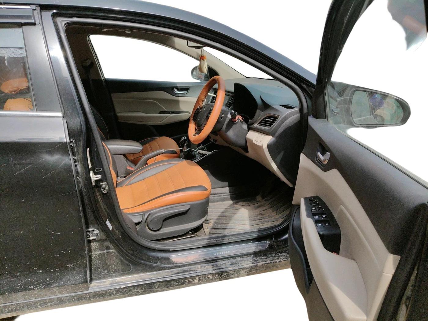 2018 Hyundai Verna 1.6 VTVT SX O, Petrol, Manual, 1,24,826 km, interior