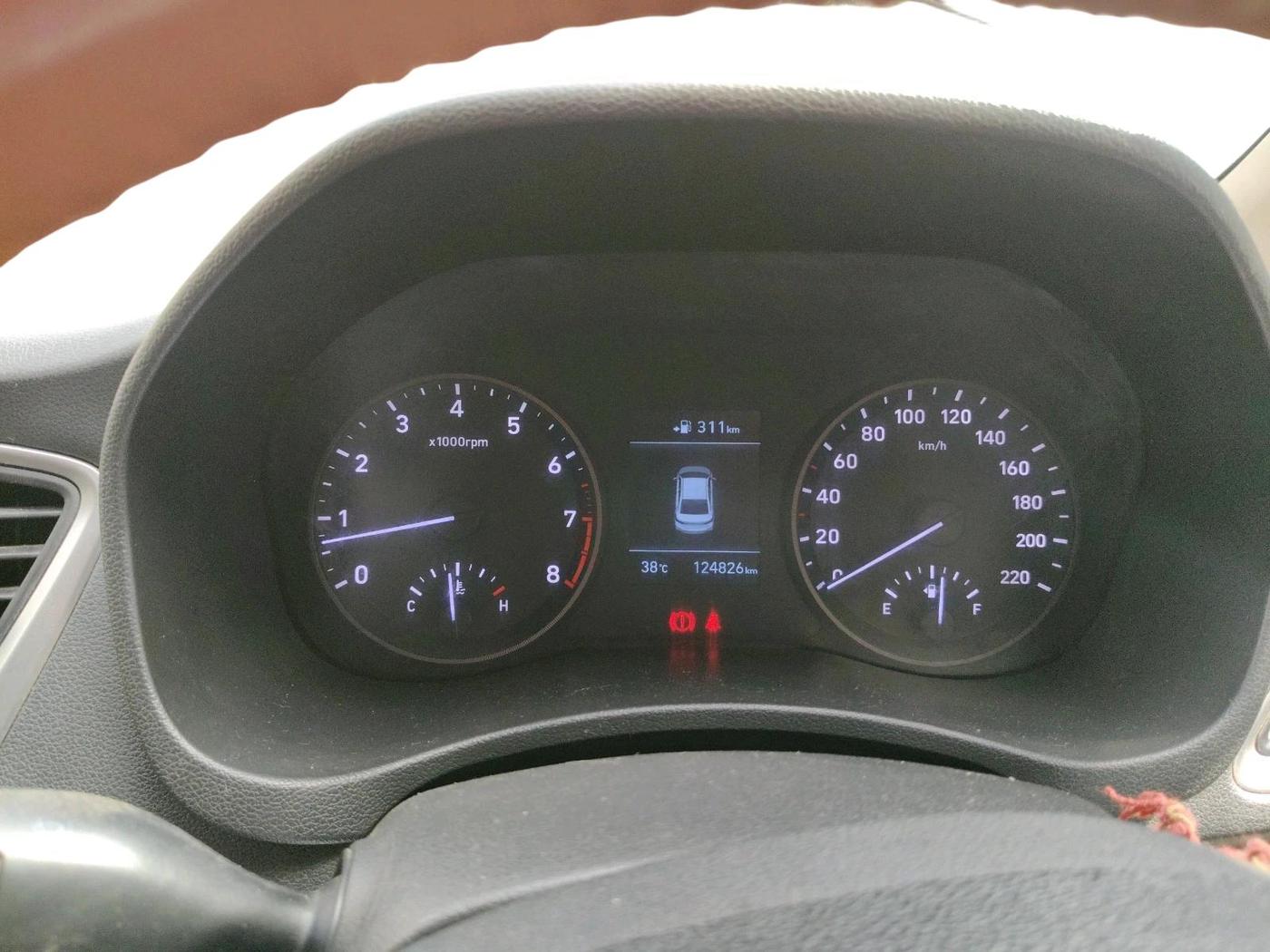 2018 Hyundai Verna 1.6 VTVT SX O, Petrol, Manual, 1,24,826 km, interior