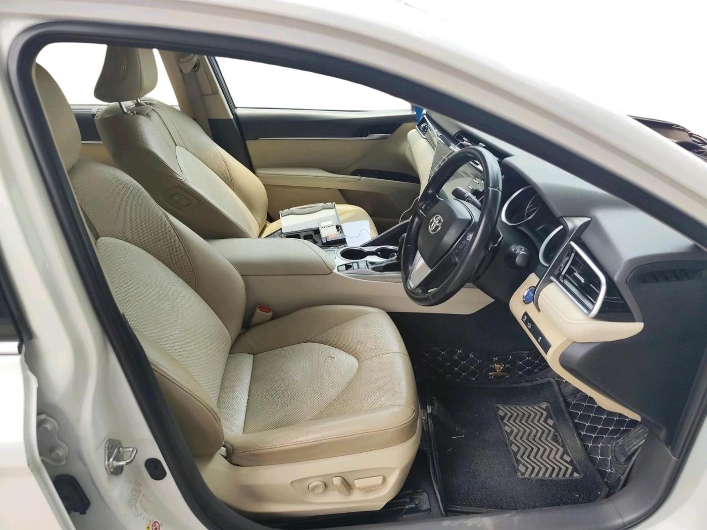 2021 Toyota Camry HYBRID, Hybrid, Automatic, 71,274 km, interior