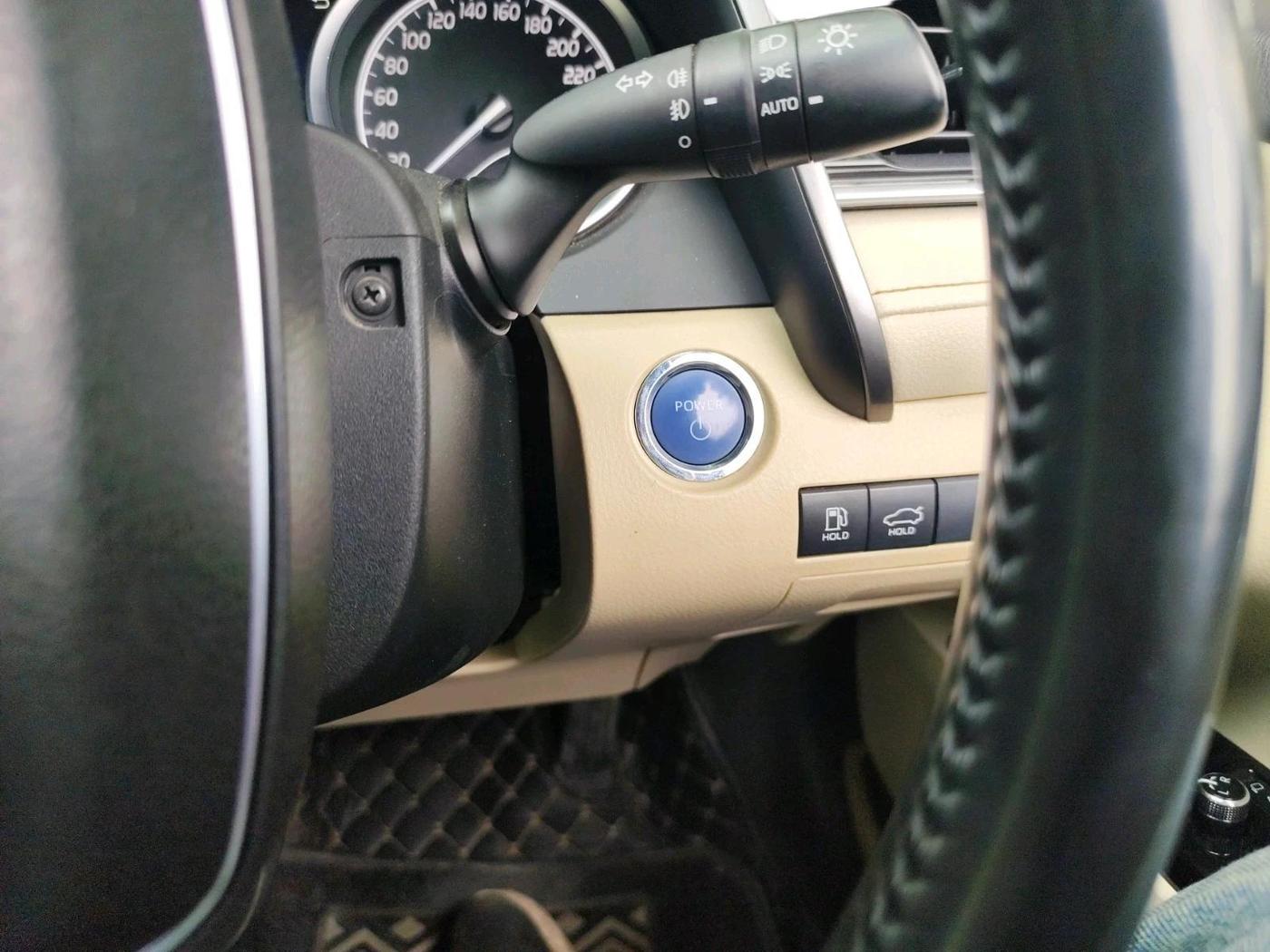 2021 Toyota Camry HYBRID, Hybrid, Automatic, 71,274 km, interior