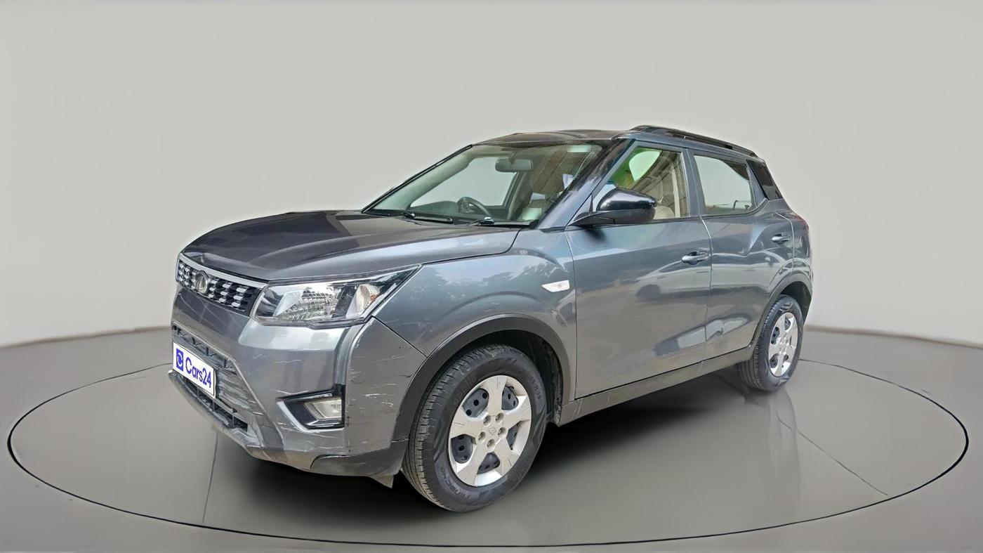 2021 Mahindra XUV300 W6 1.5 Diesel, Diesel, Manual, 49,708 km, exterior