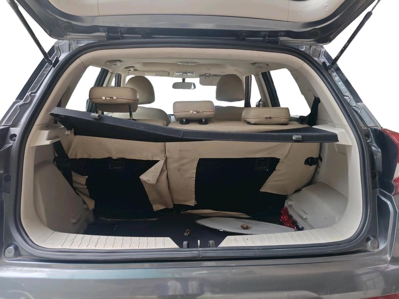 2021 Mahindra XUV300 W6 1.5 Diesel, Diesel, Manual, 49,708 km, exterior