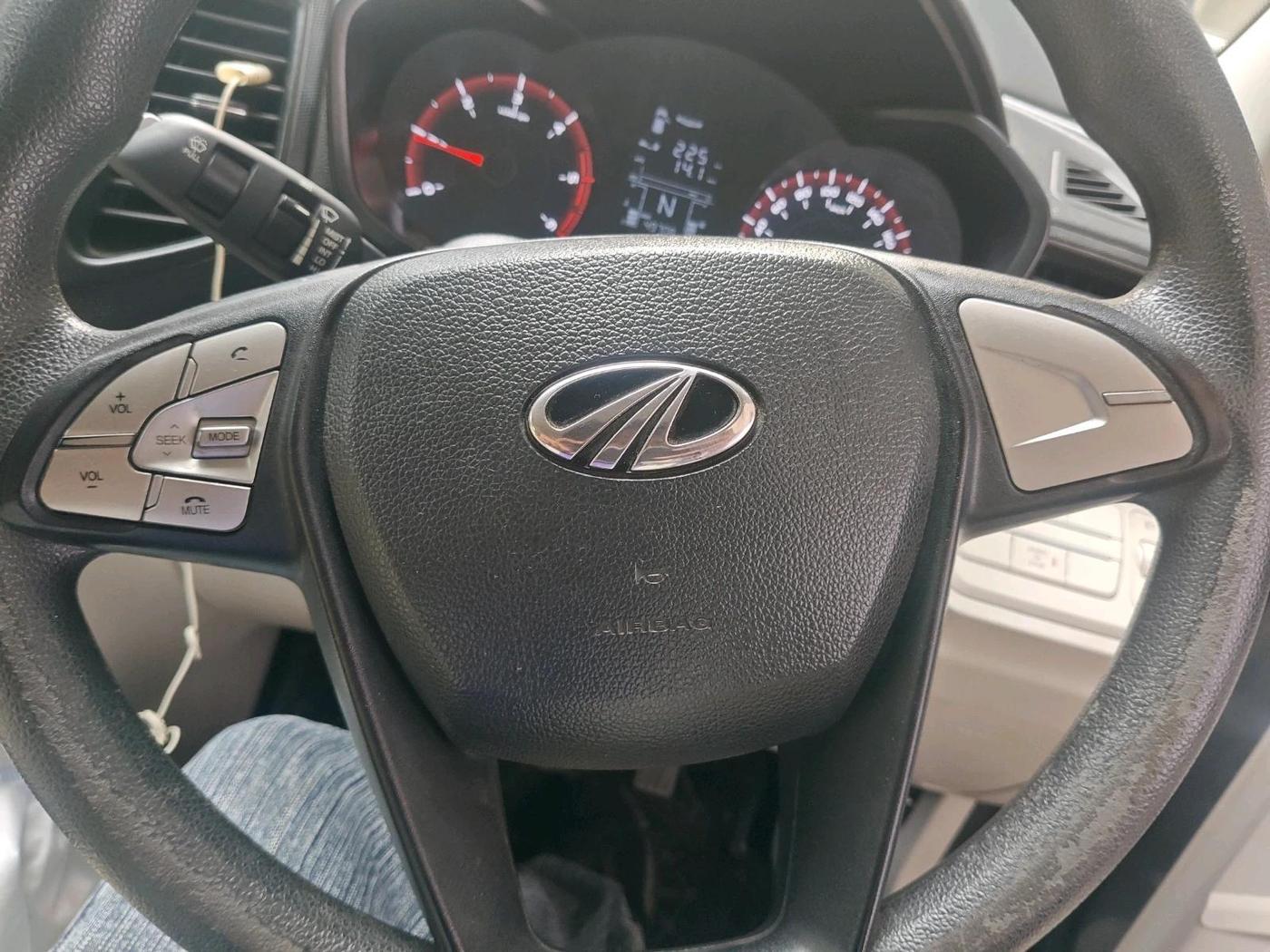 2021 Mahindra XUV300 W6 1.5 Diesel, Diesel, Manual, 49,708 km, interior