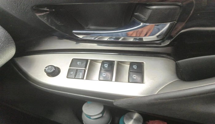 2018 Toyota Innova Crysta 2.4 VX 7 STR, Diesel, Manual, 1,51,855 km, interior