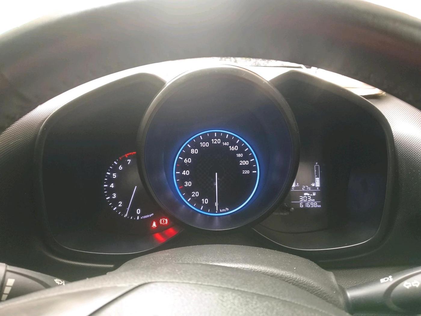 2019 Hyundai VENUE SX 1.0 TURBO, Petrol, Manual, 61,698 km, interior