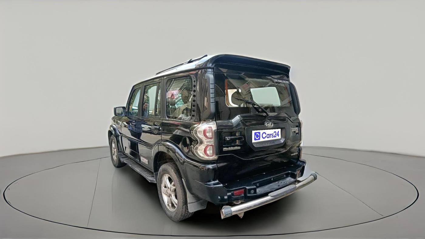 2017 Mahindra Scorpio S10 1.99 INTELLI-HYBRID, Diesel, Manual, 74,725 km, exterior